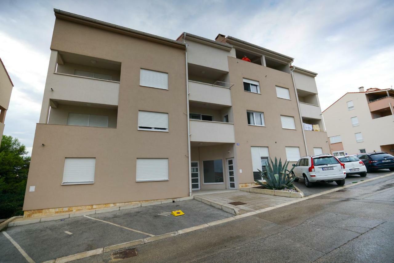 Apartman Reno Zára Kültér fotó